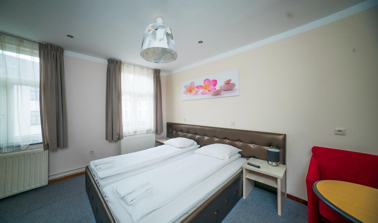 Valkenburg aan de Geul Hotel Restaurant La Piazza מראה חיצוני תמונה