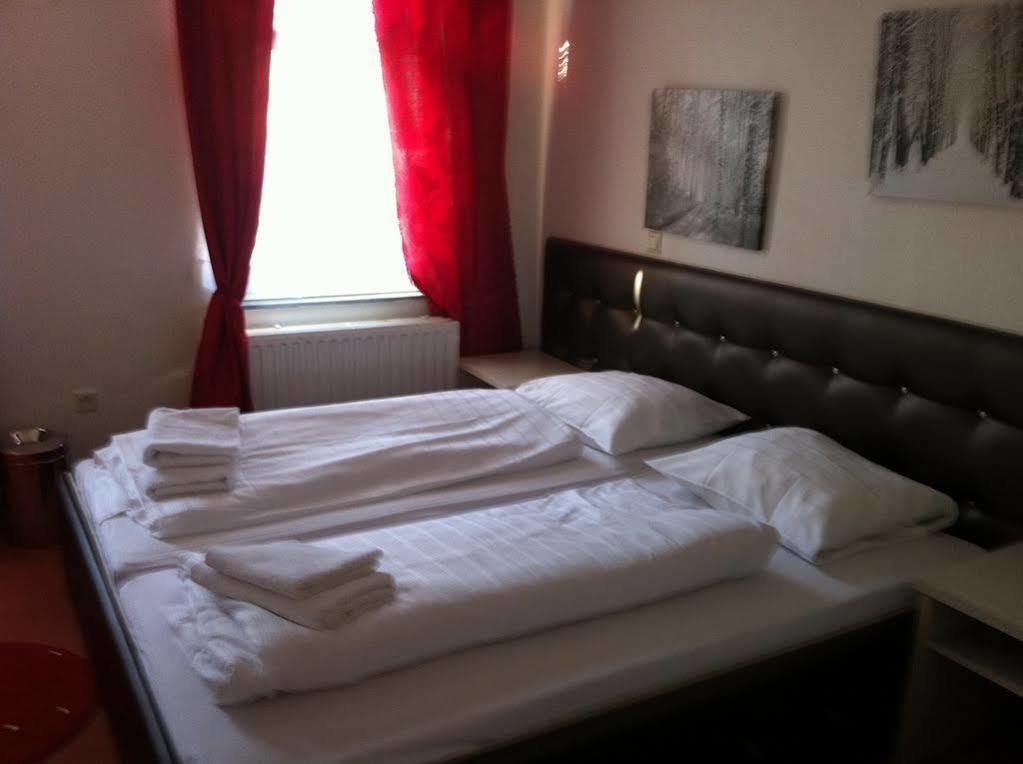 Valkenburg aan de Geul Hotel Restaurant La Piazza מראה חיצוני תמונה